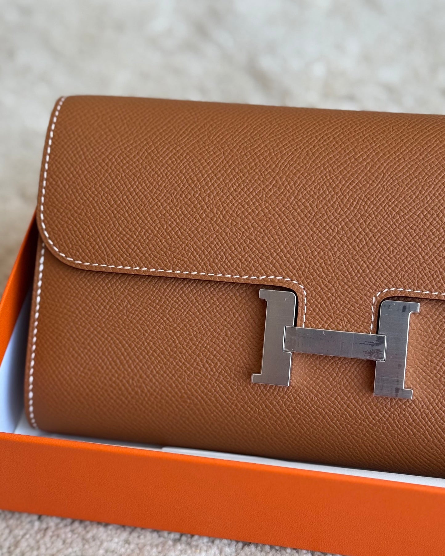 Hermes Constance To Go