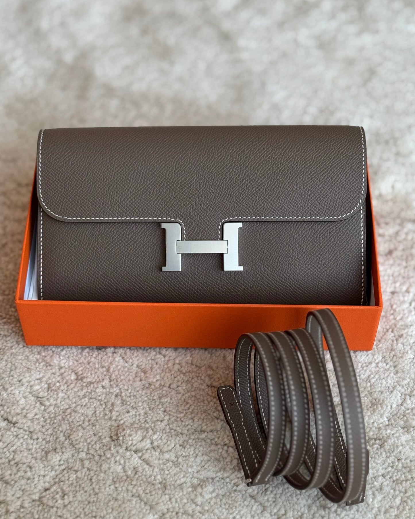 Hermes Constance To Go