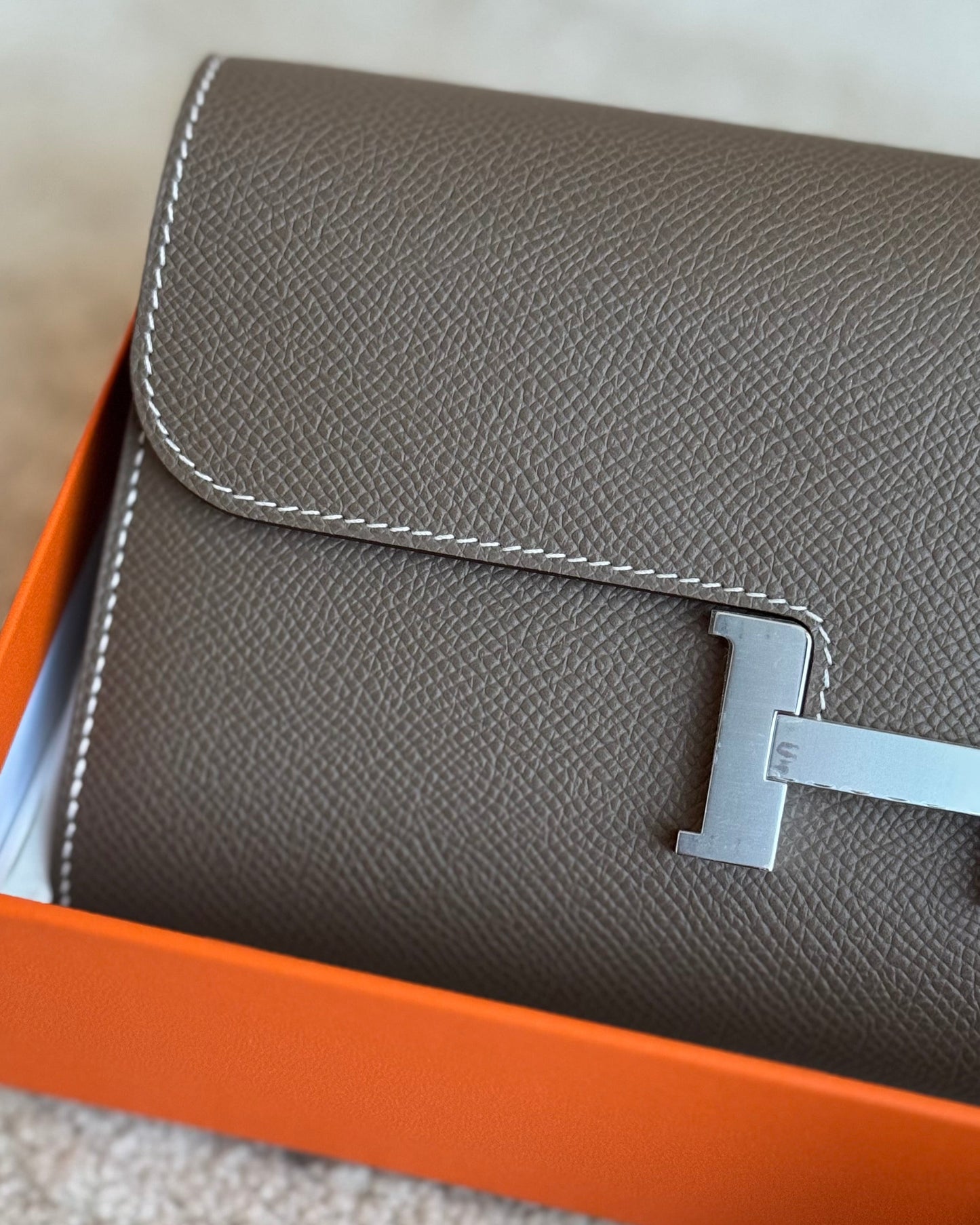 Hermes Constance To Go