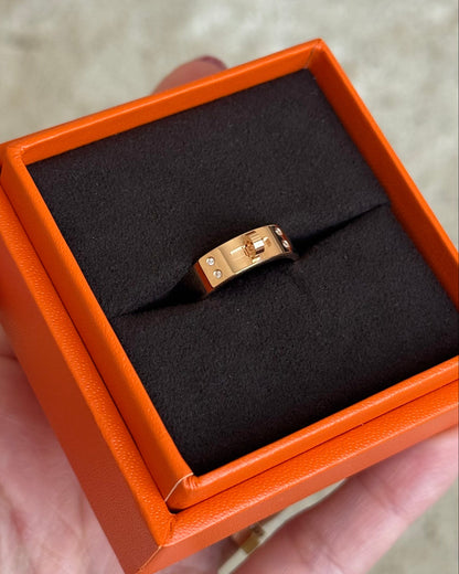 Hermes Kelly Ring in Rose Gold